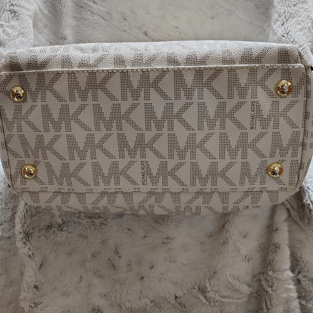 Michael Kors Harper North South Signature Large Vanilla & Brown Logo Tote Bag